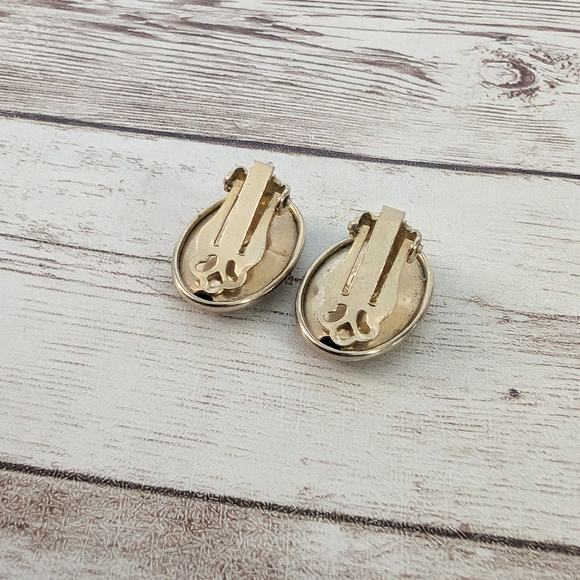 Vintage Clip On Earrings Gold Tone Oval - Surface Marks - Picture 7 of 7